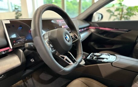 BMW 5 серия, 2024 год, 7 800 000 рублей, 4 фотография