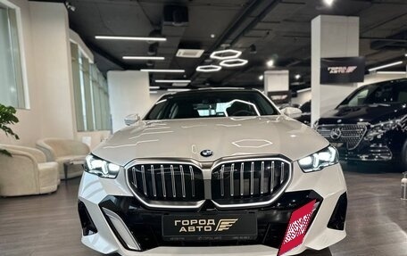 BMW 5 серия, 2024 год, 7 800 000 рублей, 2 фотография