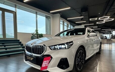 BMW 5 серия, 2024 год, 7 800 000 рублей, 19 фотография