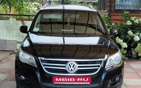 Volkswagen Tiguan I, 2011 год, 1 000 000 рублей, 3 фотография