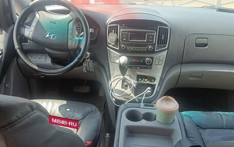 Hyundai H-1 II рестайлинг, 2019 год, 2 800 000 рублей, 9 фотография