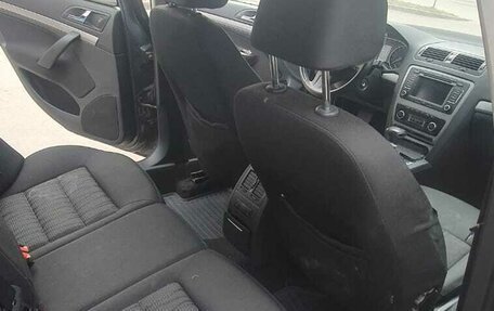 Skoda Octavia, 2010 год, 690 000 рублей, 3 фотография