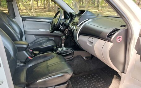 Mitsubishi Pajero Sport II рестайлинг, 2014 год, 1 899 000 рублей, 33 фотография