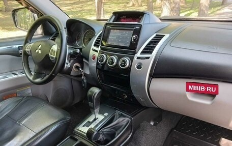 Mitsubishi Pajero Sport II рестайлинг, 2014 год, 1 899 000 рублей, 26 фотография