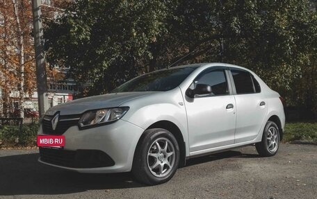 Renault Logan II, 2015 год, 700 000 рублей, 3 фотография