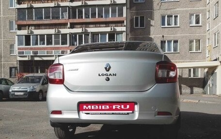 Renault Logan II, 2015 год, 700 000 рублей, 2 фотография