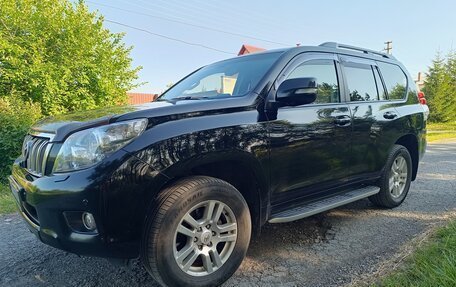 Toyota Land Cruiser Prado 150 рестайлинг 2, 2010 год, 3 100 000 рублей, 10 фотография