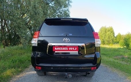 Toyota Land Cruiser Prado 150 рестайлинг 2, 2010 год, 3 100 000 рублей, 9 фотография
