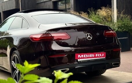 Mercedes-Benz E-Класс, 2018 год, 4 250 000 рублей, 8 фотография