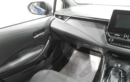 Toyota Corolla, 2019 год, 1 569 000 рублей, 10 фотография