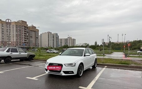 Audi A4, 2012 год, 2 000 000 рублей, 3 фотография