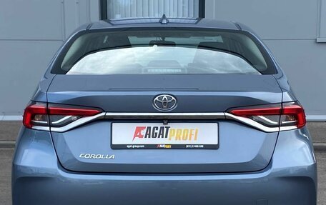 Toyota Corolla, 2019 год, 1 900 000 рублей, 6 фотография