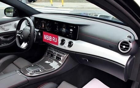 Mercedes-Benz E-Класс AMG, 2022 год, 6 350 000 рублей, 7 фотография