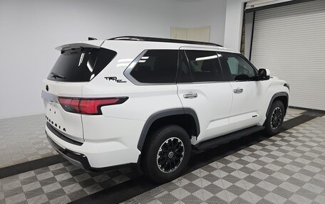 Toyota Sequoia, 2022 год, 11 100 000 рублей, 4 фотография