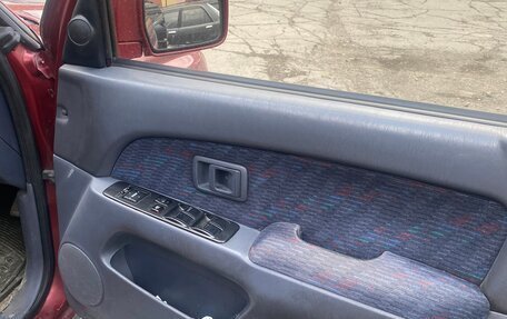 Toyota Hilux Surf III рестайлинг, 1997 год, 950 000 рублей, 8 фотография