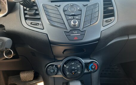 Ford Fiesta, 2018 год, 980 000 рублей, 9 фотография