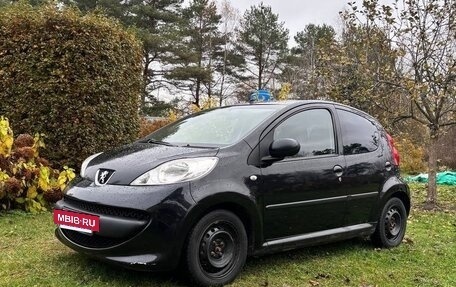 Peugeot 107 I рестайлинг, 2007 год, 250 000 рублей, 4 фотография