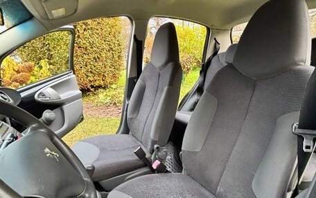 Peugeot 107 I рестайлинг, 2007 год, 250 000 рублей, 14 фотография