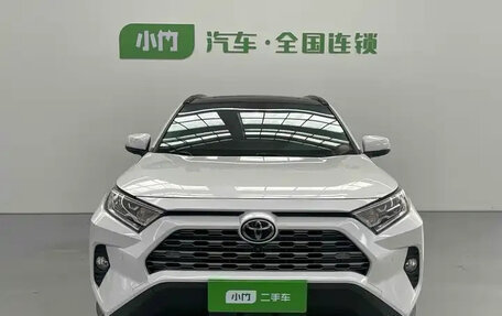 Toyota RAV4, 2021 год, 2 410 045 рублей, 8 фотография