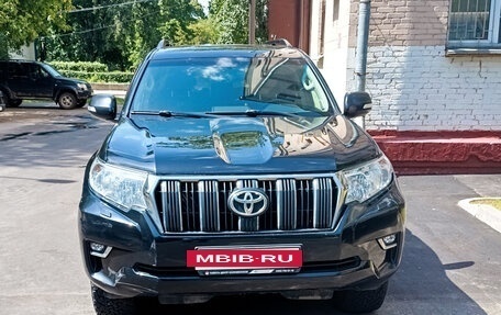 Toyota Land Cruiser Prado 150 рестайлинг 2, 2017 год, 3 970 000 рублей, 2 фотография