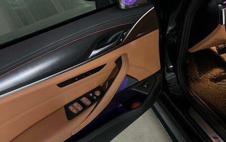 BMW 5 серия, 2022 год, 3 999 999 рублей, 15 фотография