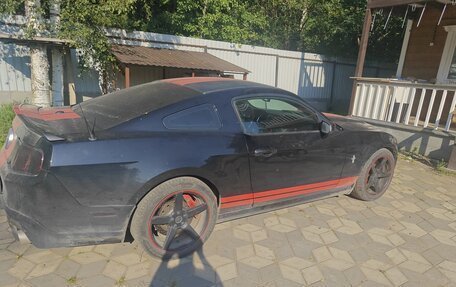 Ford Mustang VI рестайлинг, 2009 год, 2 950 000 рублей, 2 фотография