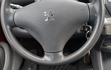 Peugeot 107 I рестайлинг, 2011 год, 485 000 рублей, 3 фотография