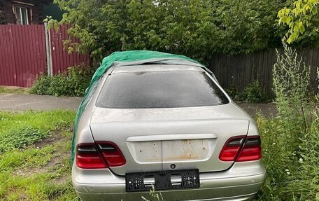 Mercedes-Benz CLK-Класс, 1999 год, 160 000 рублей, 2 фотография
