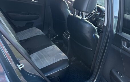 KIA Sportage IV рестайлинг, 2020 год, 2 100 000 рублей, 6 фотография