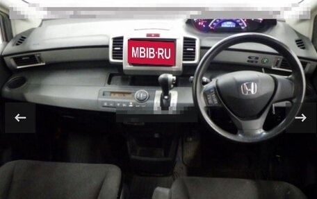 Honda Freed I, 2013 год, 1 220 000 рублей, 6 фотография