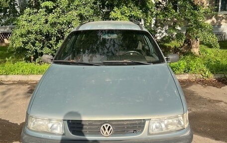 Volkswagen Passat B4, 1994 год, 210 000 рублей, 1 фотография