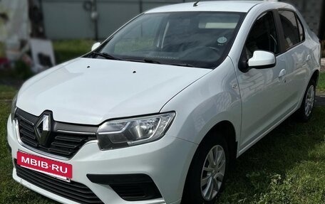 Renault Logan II, 2020 год, 900 000 рублей, 2 фотография