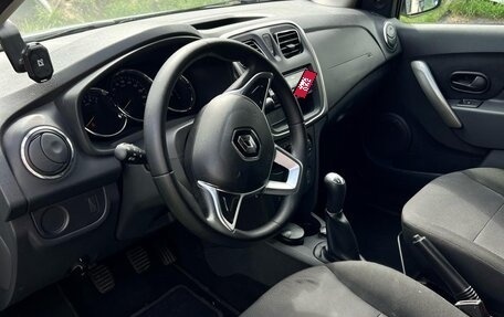 Renault Logan II, 2020 год, 900 000 рублей, 7 фотография
