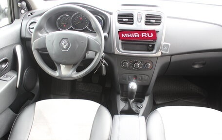 Renault Logan II, 2016 год, 645 000 рублей, 7 фотография