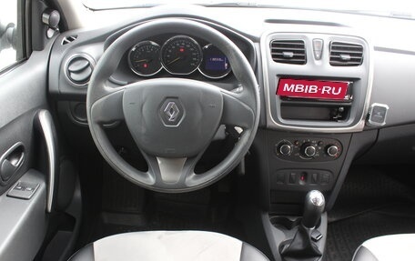 Renault Logan II, 2016 год, 645 000 рублей, 16 фотография