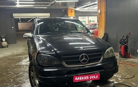 Mercedes-Benz M-Класс, 2001 год, 581 344 рублей, 1 фотография