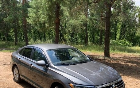Volkswagen Jetta VII, 2019 год, 1 600 000 рублей, 2 фотография