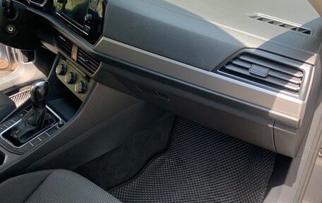 Volkswagen Jetta VII, 2019 год, 1 600 000 рублей, 17 фотография