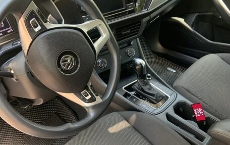 Volkswagen Jetta VII, 2019 год, 1 600 000 рублей, 21 фотография