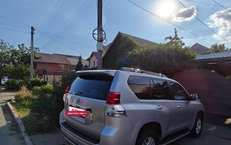 Toyota Land Cruiser Prado 150 рестайлинг 2, 2010 год, 3 000 000 рублей, 6 фотография
