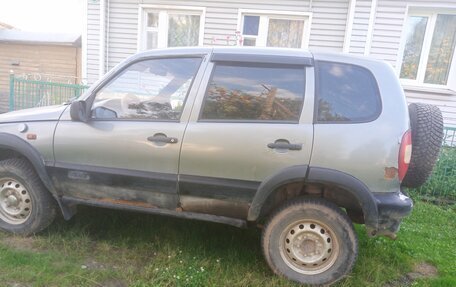 Chevrolet Niva I рестайлинг, 2006 год, 180 000 рублей, 4 фотография