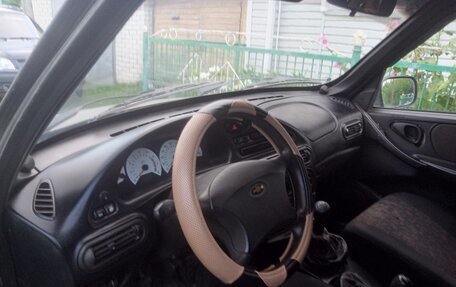 Chevrolet Niva I рестайлинг, 2006 год, 180 000 рублей, 7 фотография