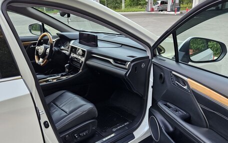 Lexus RX IV рестайлинг, 2021 год, 5 300 000 рублей, 4 фотография