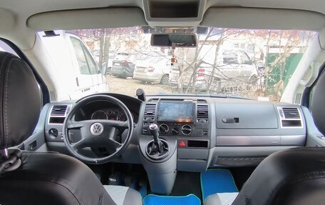 Volkswagen Transporter T5 рестайлинг, 2004 год, 1 100 000 рублей, 8 фотография