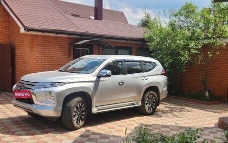 Mitsubishi Pajero Sport III рестайлинг, 2021 год, 4 900 000 рублей, 11 фотография