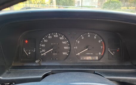 Toyota Carina, 1989 год, 250 000 рублей, 6 фотография