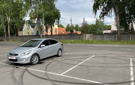 Hyundai Solaris II рестайлинг, 2012 год, 1 250 000 рублей, 2 фотография