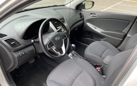 Hyundai Solaris II рестайлинг, 2012 год, 1 250 000 рублей, 12 фотография
