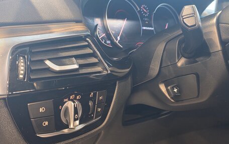 BMW 5 серия, 2018 год, 3 950 000 рублей, 29 фотография