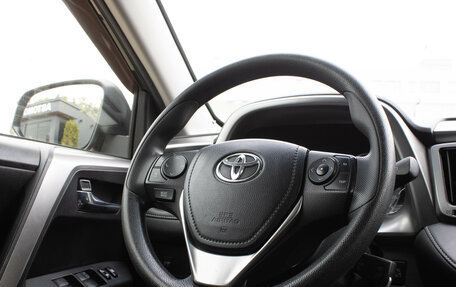 Toyota RAV4, 2016 год, 1 769 000 рублей, 5 фотография
